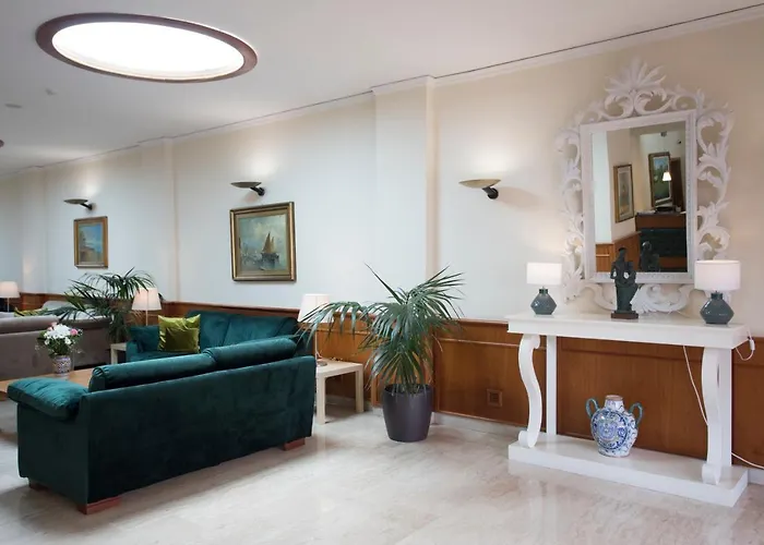 Serena Hotel 4*