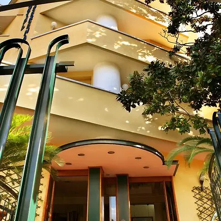 Serena Hotel