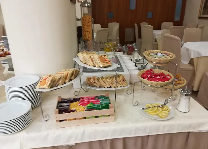 Serena Hotel 4*