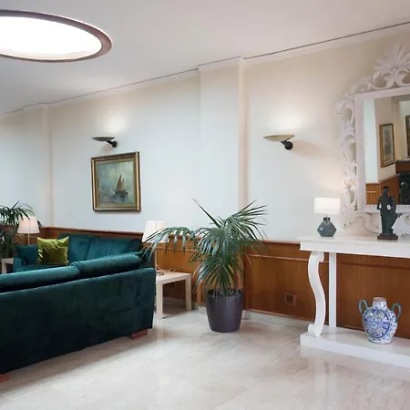 Serena Hotel 4*