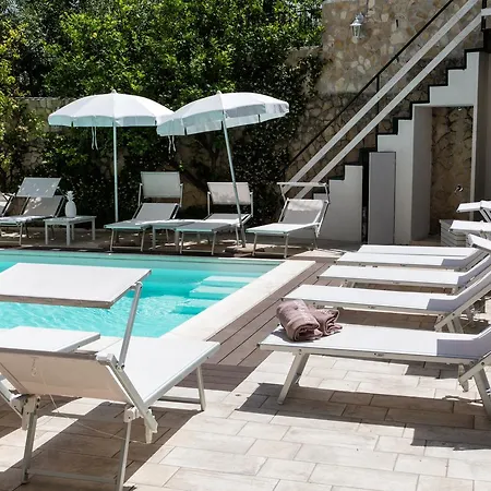 Serena Hotel